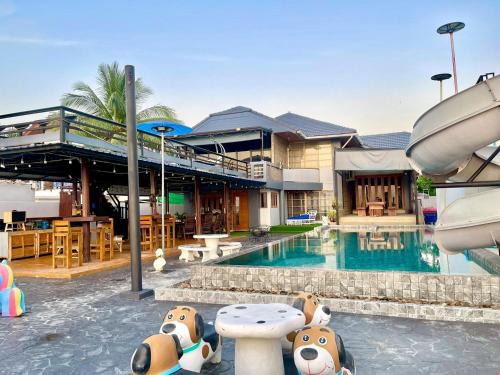 Phetchaburi Villa | บ้านดาริน บีช Baan Darlin Beach