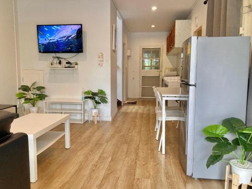 Saen Suk House | บ้านพักบางแสน บ้านชนัญญา BaanChananya