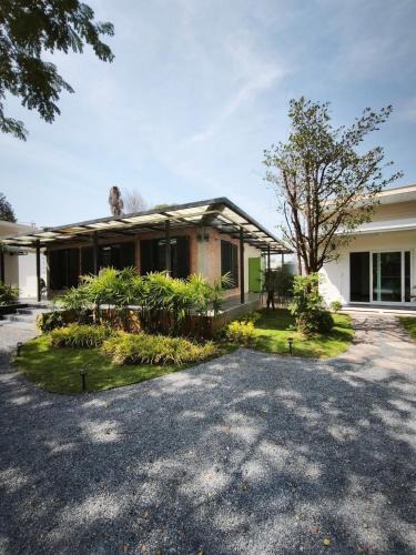 Samut Sakhon Hotel | เวลการ์เด้น101