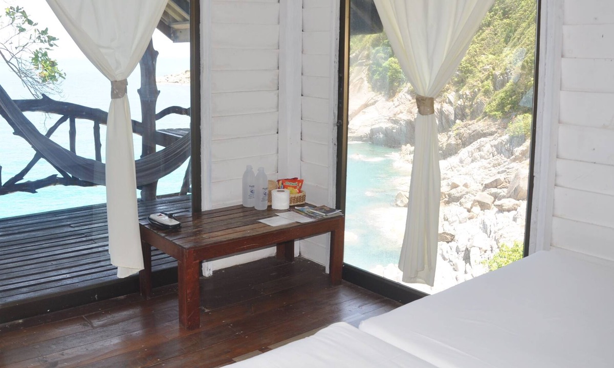 Baan Tai Cottage | 1st Row Seaview Fan Cottage