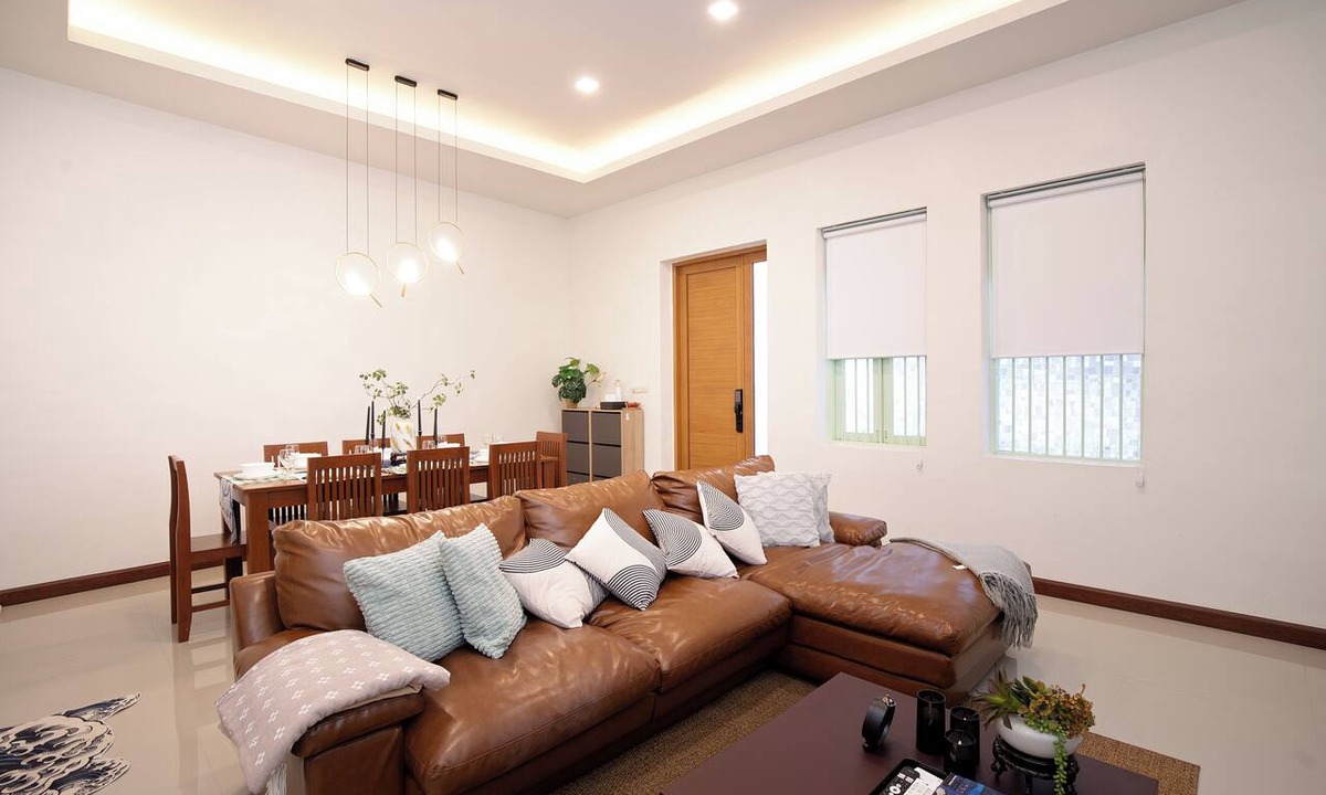 Bang Rak House | 3-Bedroom Heritage Family Home Spacious & Central Location