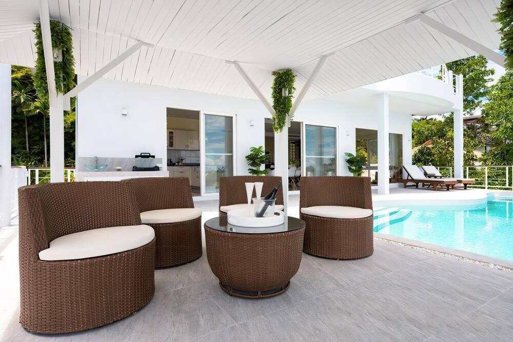 Bophut Hills Villa | 3 Coconuts - Seaview Private Villa