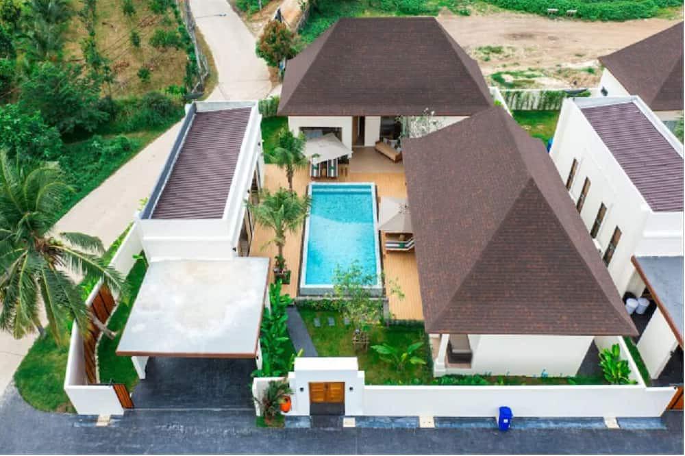 Phuket Villa | 5BR Pool Villa Laguna Taraburi