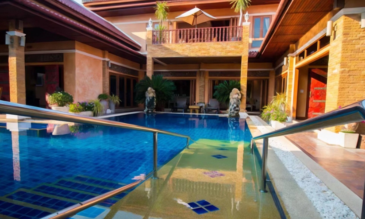 Pattaya Bay Villa | 7 Bedrooms Villa with Private Pool in Pattaya *LUXURY*