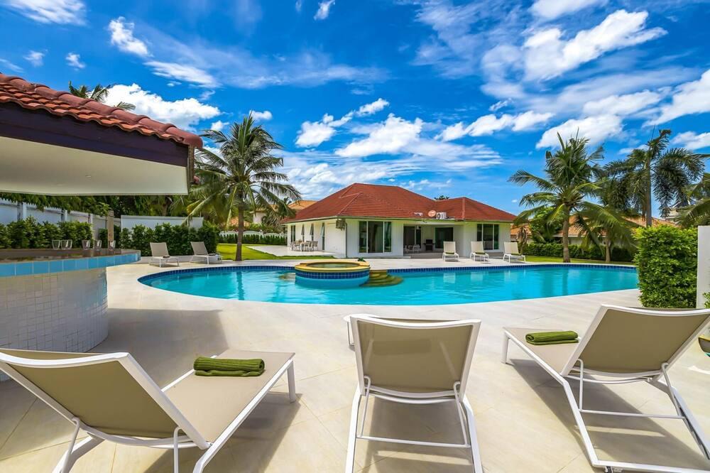 Khao Tao Villa | Amazing Private 6 Bedroom Pool Villa (EG60)