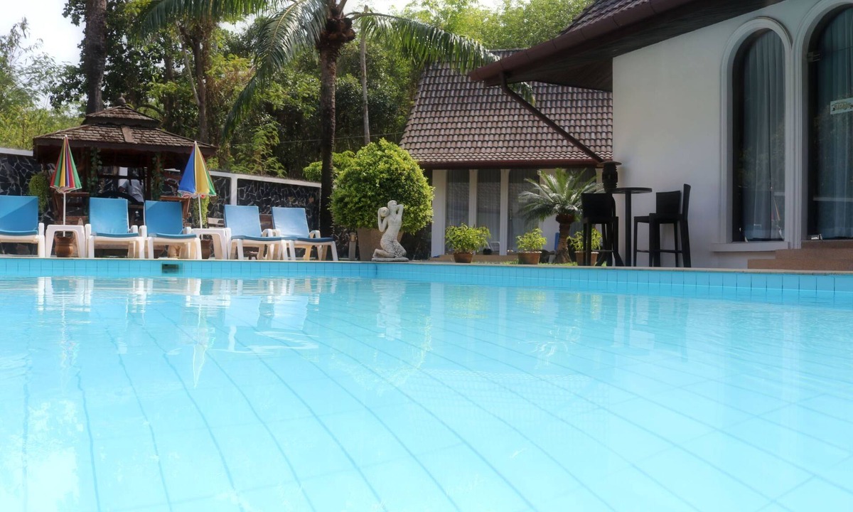 Chalong House | Angenehmes Ferienhaus in Chalong mit privatem Pool by Interhome