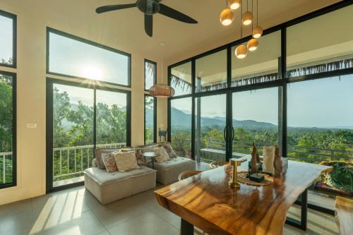 Wok Tum Villa | Archie Paradise View