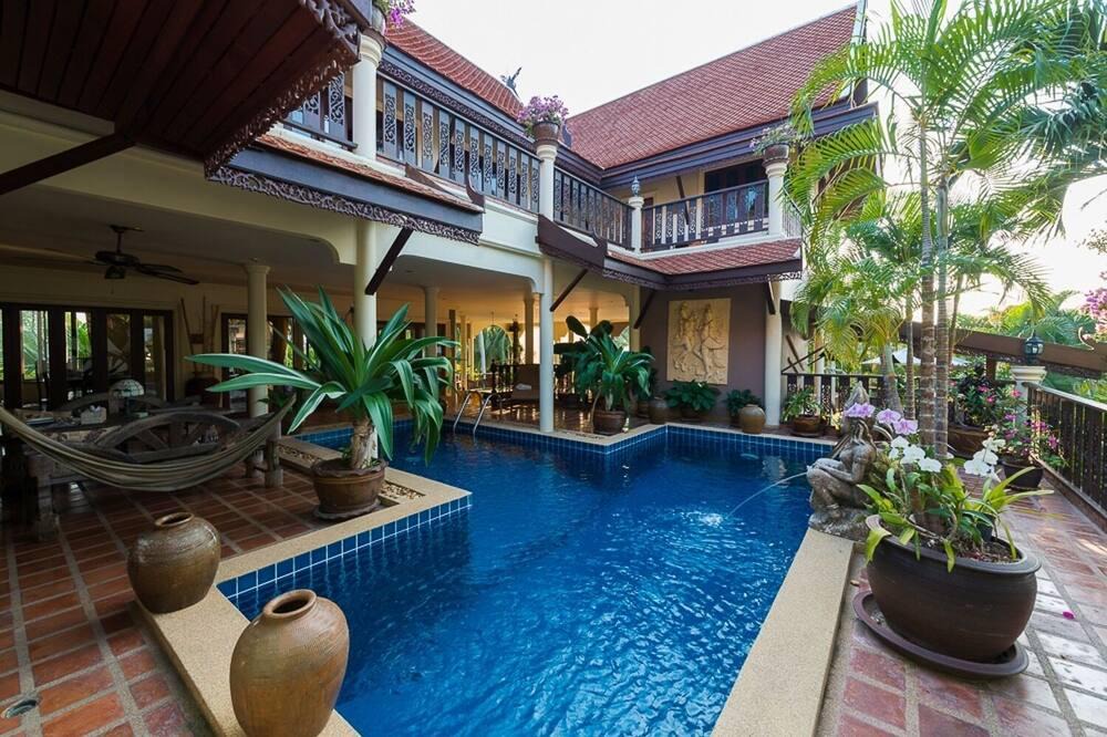 Na Thon Villa | Baan Sijan - French & Thai Fusion Design