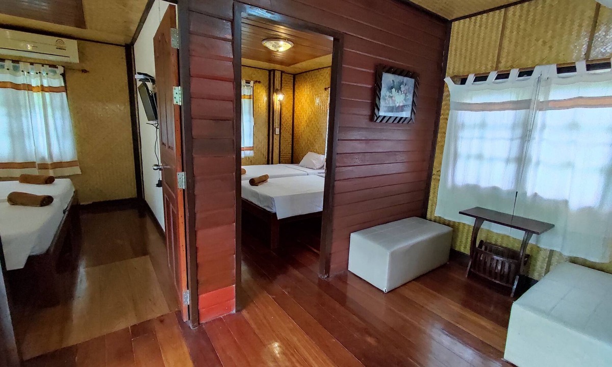 Bang Khonthi Hotel | Baansuanlynjee Maeklong Resort