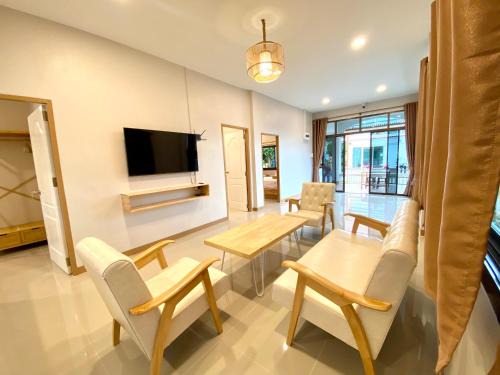 Koh Lan House | BanNoen kohlarn บ้านเนิน เกาะล้าน