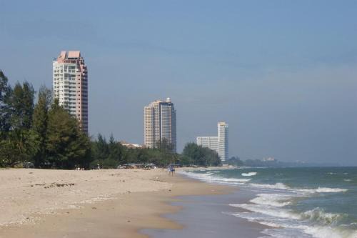 Cha-am Apartment | Beach Holiday