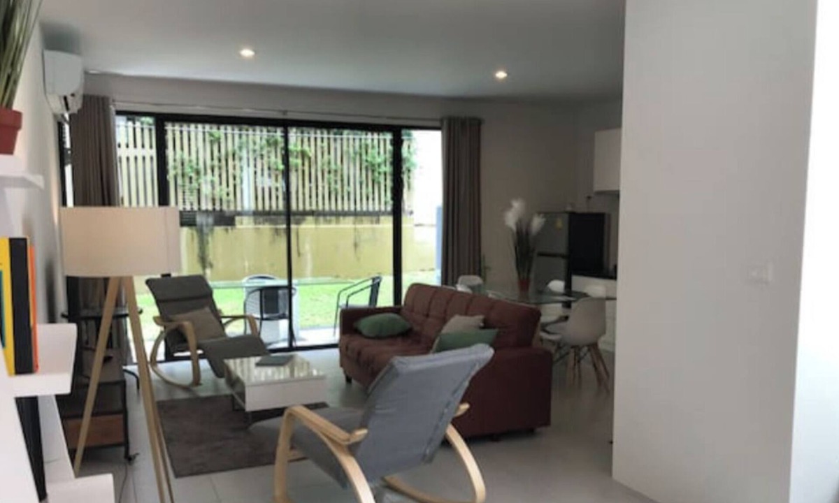 Bophut Hills Apartment | Beautiful modern house across the road from beach