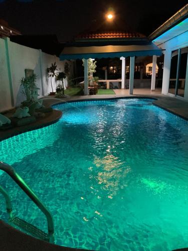 Jomtien Villa | Bonnie vilage