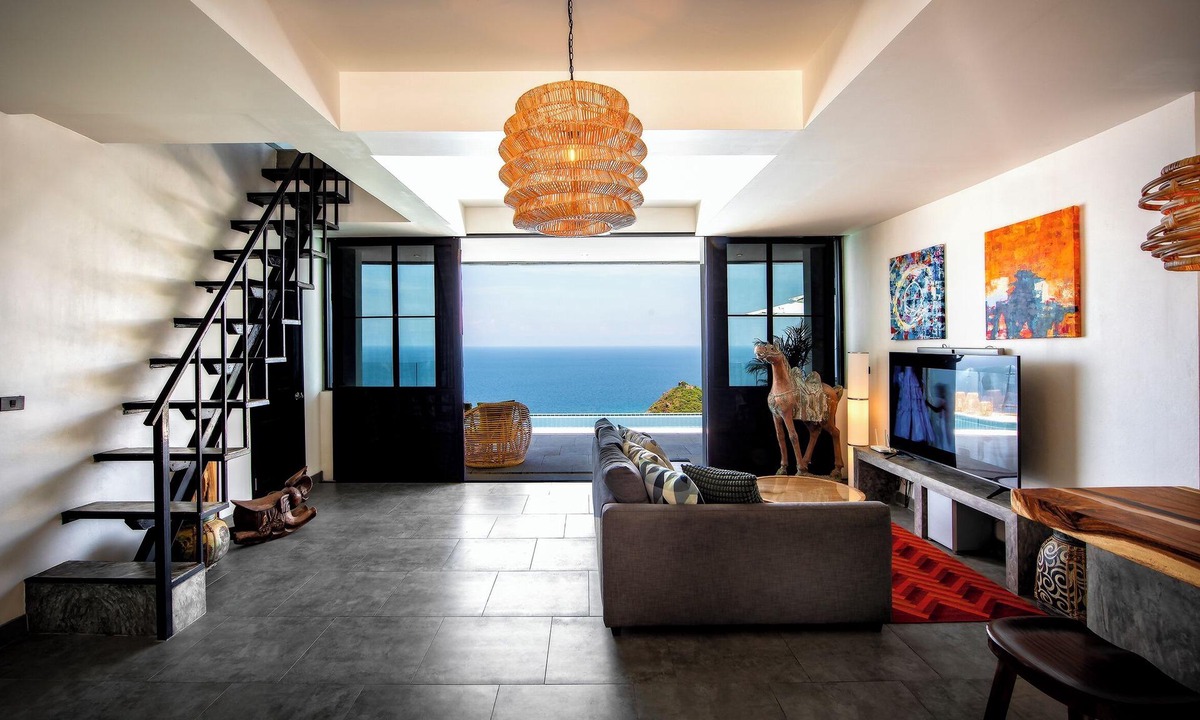 Koh Tao Villa | Boutique villa with relaxed feeling, private pool and breathtaking view.