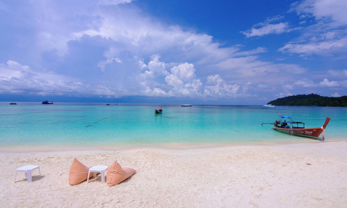 Satun Hotel | Bundhaya Resort Koh Lipe