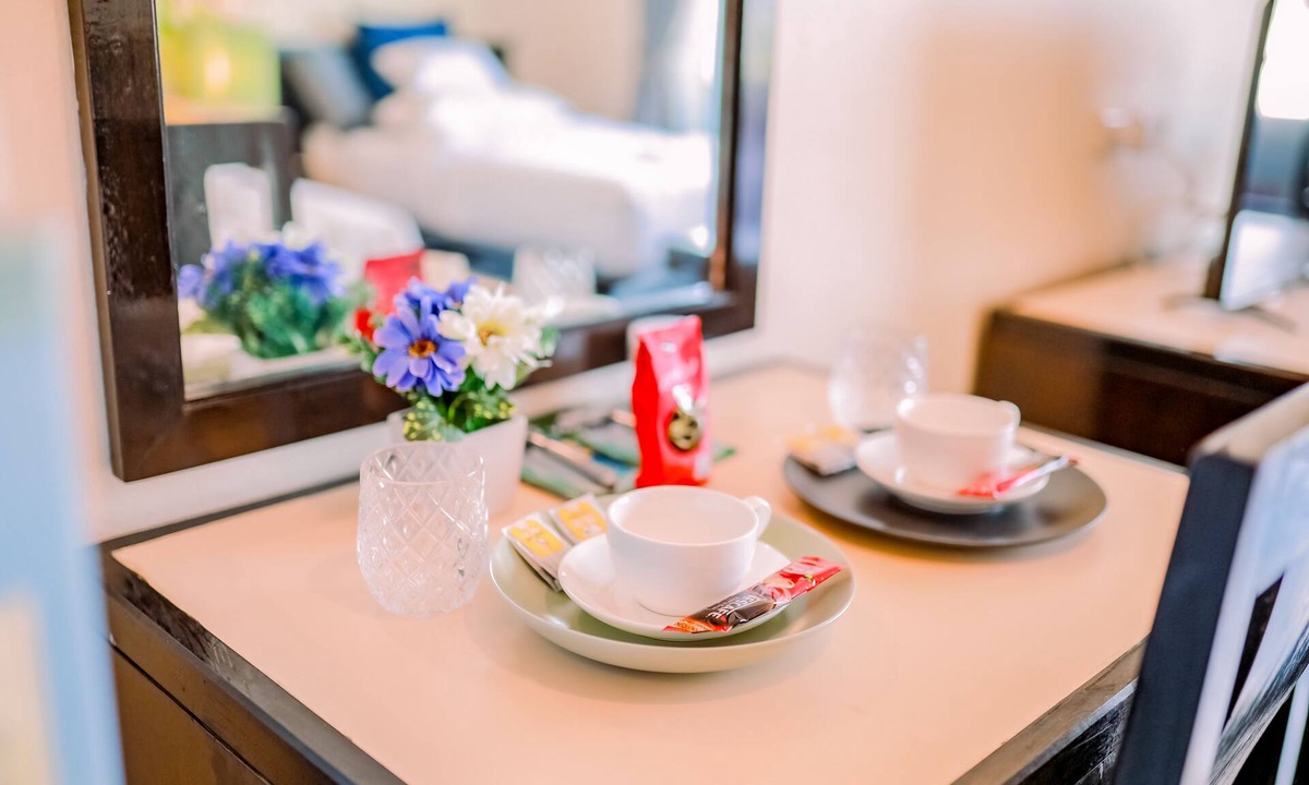 South Pattaya Hotel | Central Pattaya, close to 3 major leisure areas.The real center of the universe