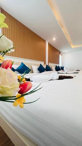 Tha Sala Hotel | Colour Beach Resort