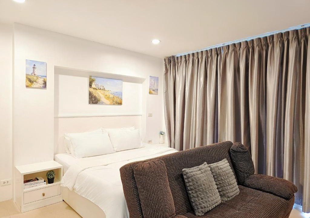 Ban Bang Saen Apartment | Condo The Beach Bangsaen 327/38