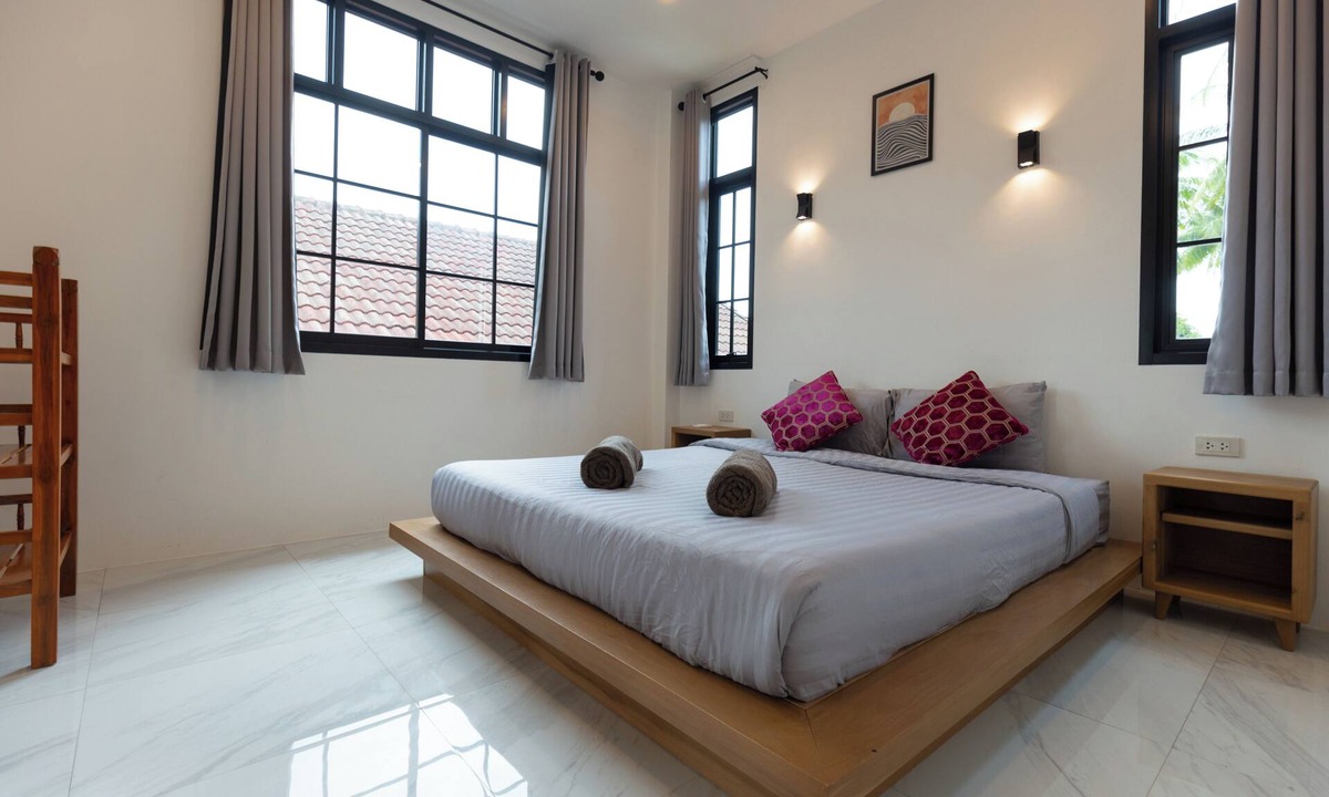 Chaloklum House | Cosy House Chaloklum - 5 minute walk to the beach with mountain views