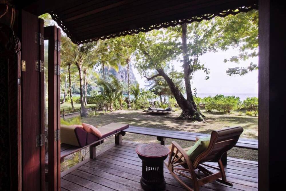 Krabi Resort | Covered Outdoor Bathroom Railay Beach
