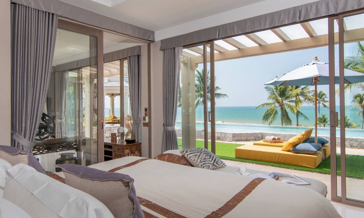 Khuk Khak Beach Hotel | Devasom Khao Lak Beach Resort & Villas