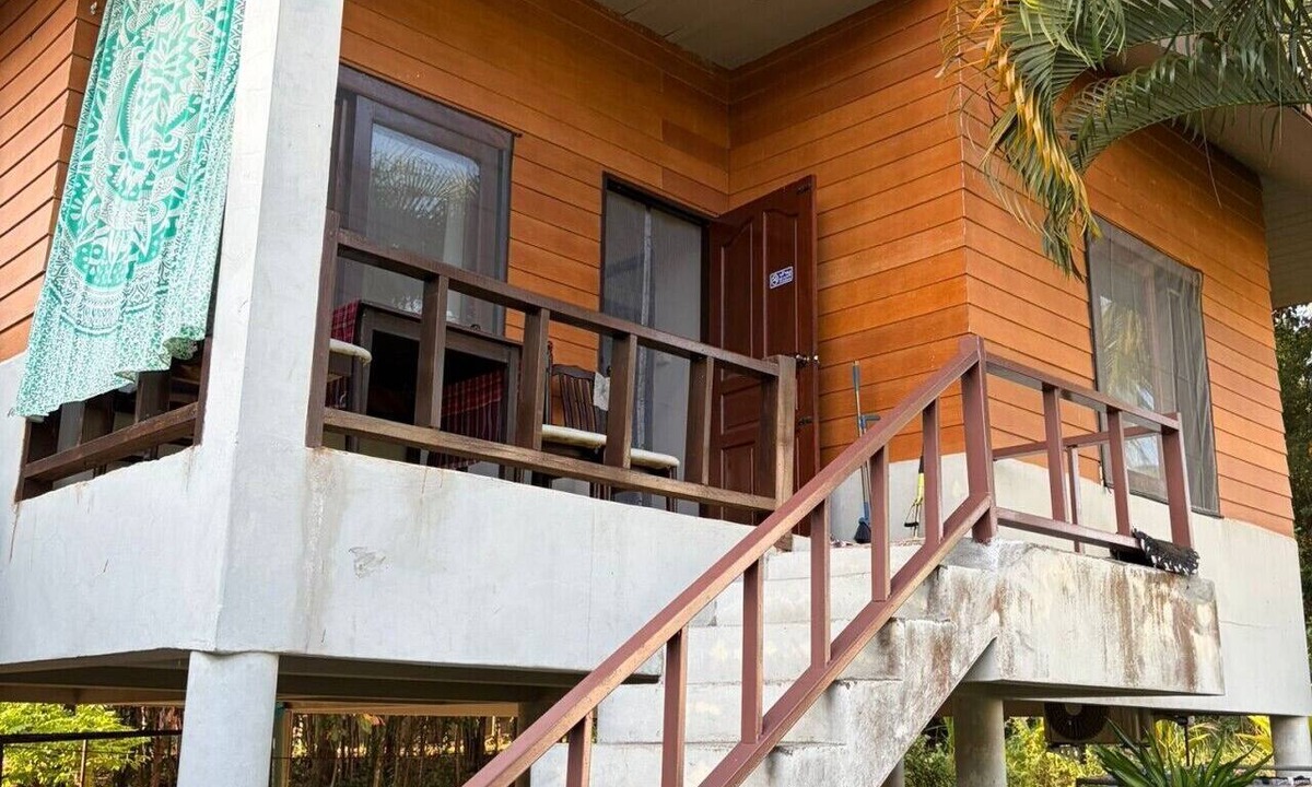 Thong Sala House | Fikret 300m to Beach | Quiet Forest | Fast WiFi