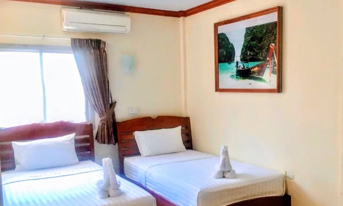 Ko Phi Phi Hostel | Golden Bee PhiPhi Hostel