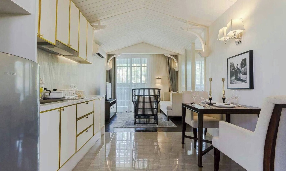 Na Chom Thian Condo | Grand Florida Beachfront Pattaya, beach & seaview