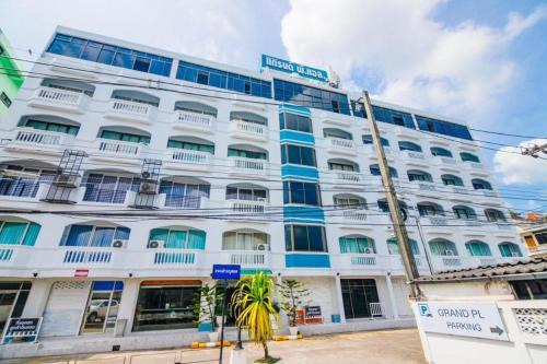 Ban Wang Hom Hotel | Grand PL Hotel