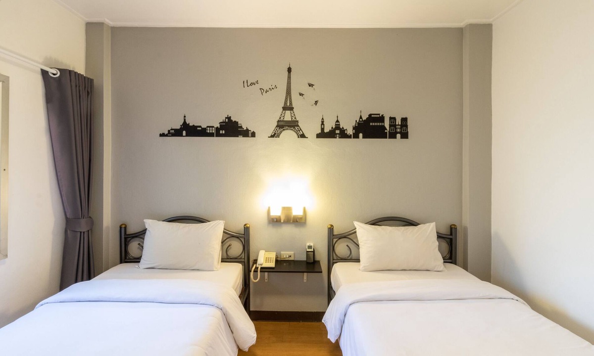 Bang Rak Hotel | Intown Residence
