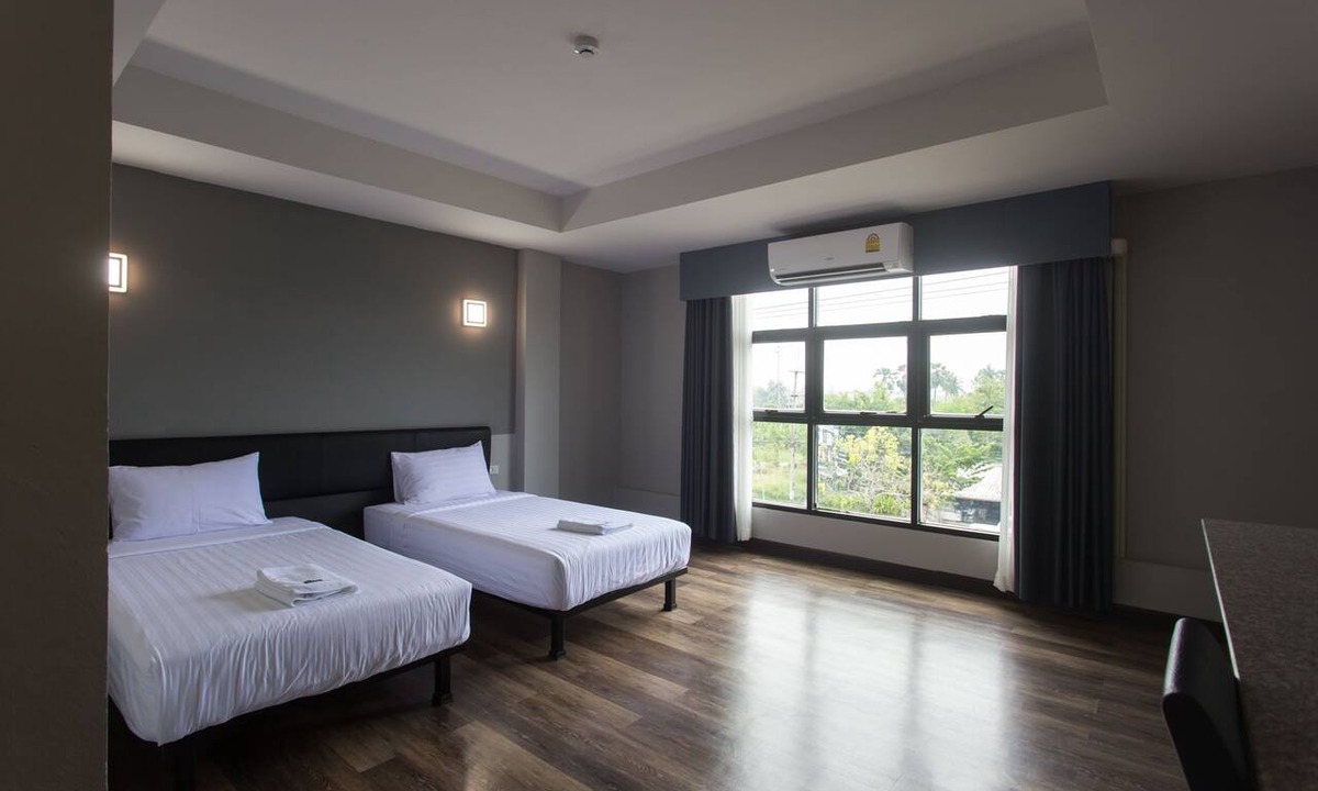 Phitsanulok Hotel | Iron Resort&Hotel