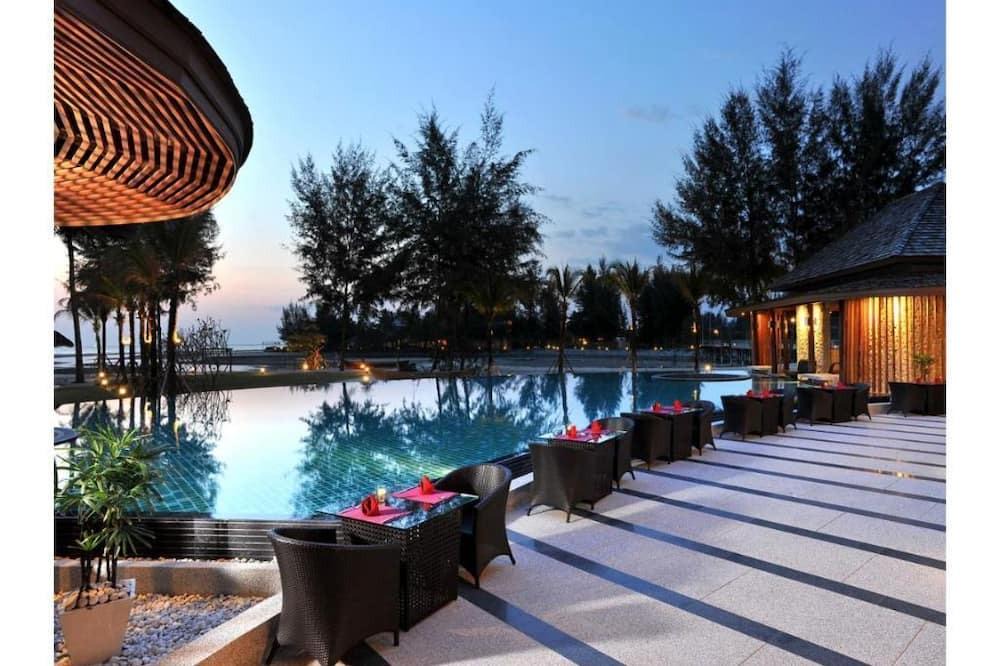 Khuk Khak Beach Villa | Jacuzzi Villa in Khao Lak with a romantic outdoor Jacuzzi JV#5
