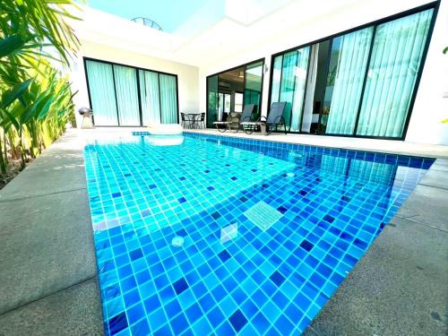 Chalong Cabin | Katerina pool villa phuket Luxury3