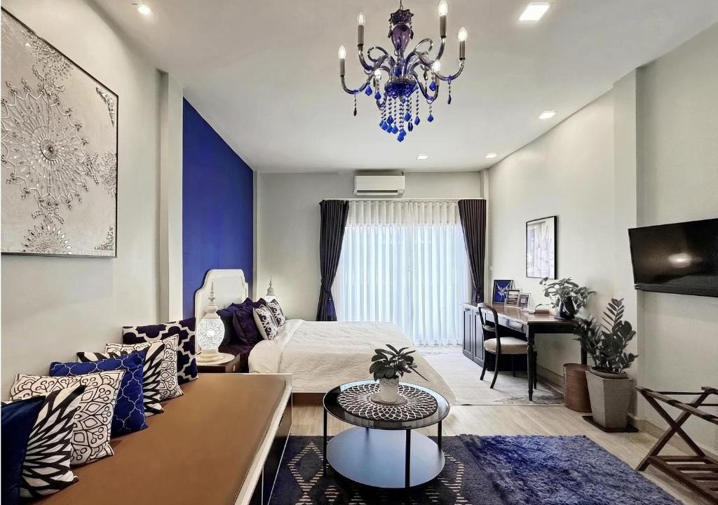 Phra Khanong Nuea House | KIT-TI's Art Home - Modern Classic 3BR Townhome in Sukhumvit