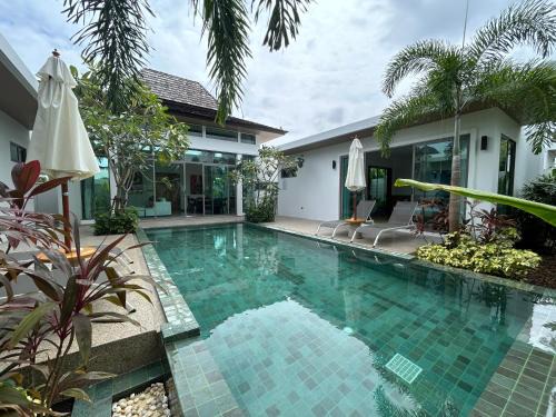 Bang Tao Villa | Lada Pool Villa