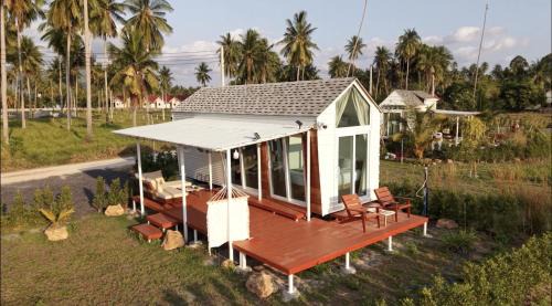 Lipa Noi House | Lipa Noi Tiny House by the Beach with Bike Rental