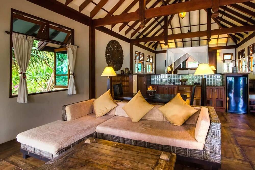 Nuea Khlong Villa | Luxurious direct beachfront villa with sweeping views of Phi Phi Island