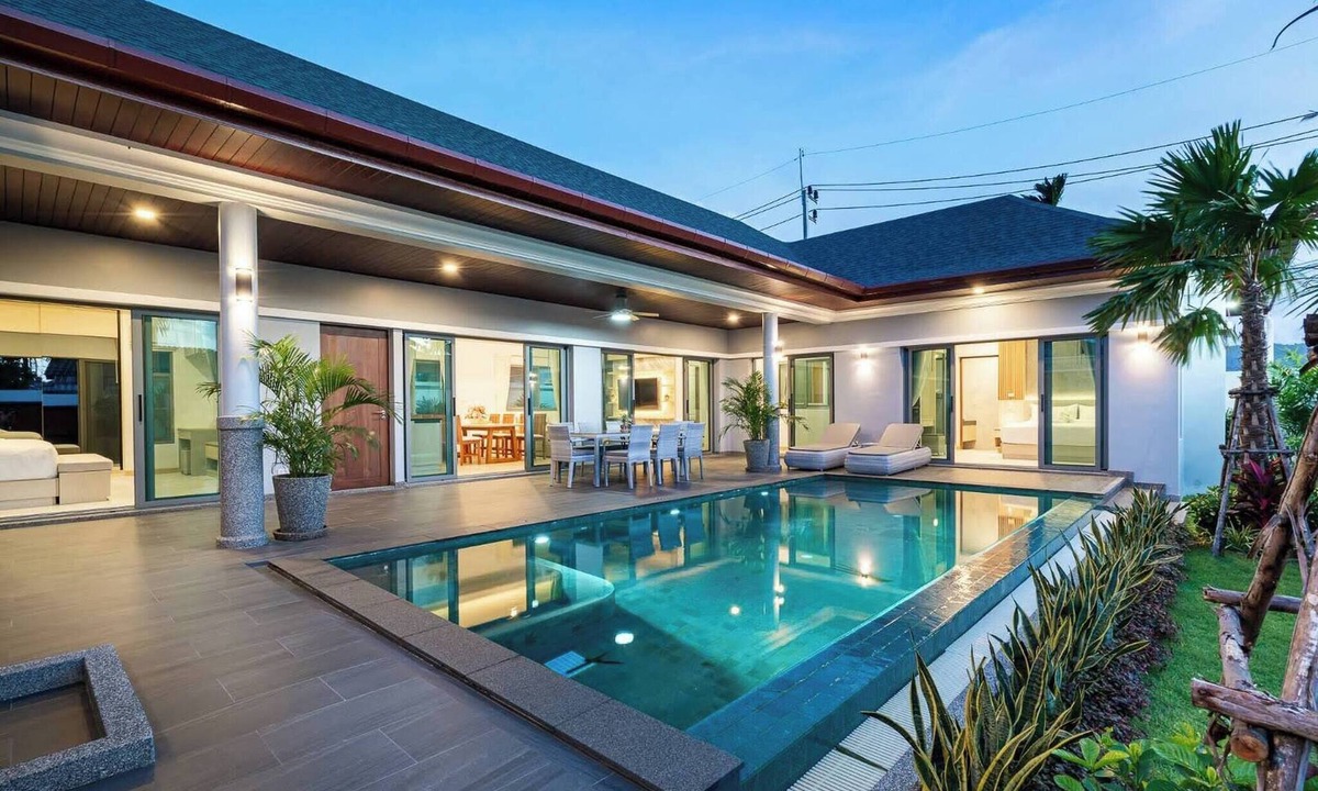 Bang Tao Villa | Luxurious 4-Bedroom Villa with Private Pool in Choeng Thale