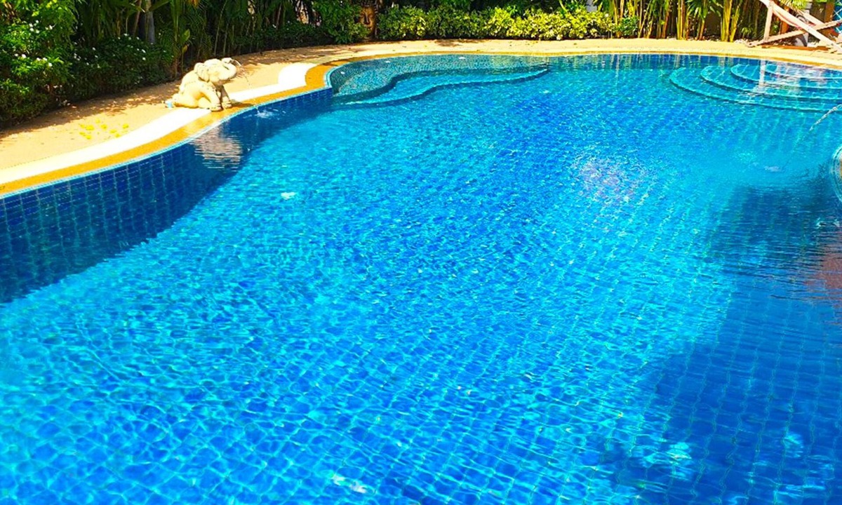 Nong Prue Villa | Luxury 4-Bed Villa near Beach with Free Electricity & Daily Clean