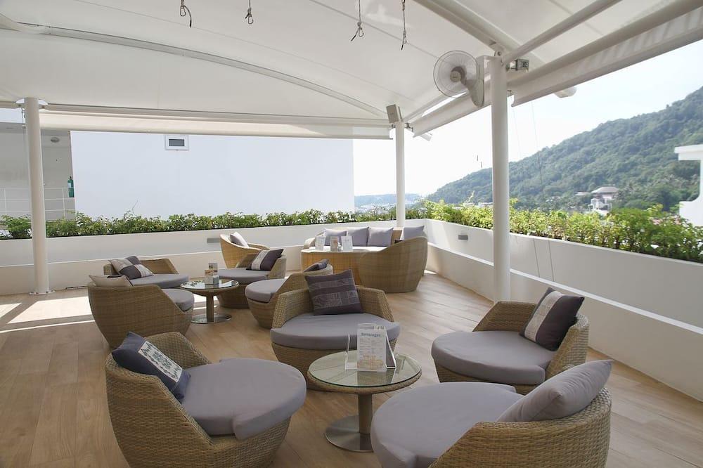 Kata Apartment | Luxury sea view apartment in condo with services