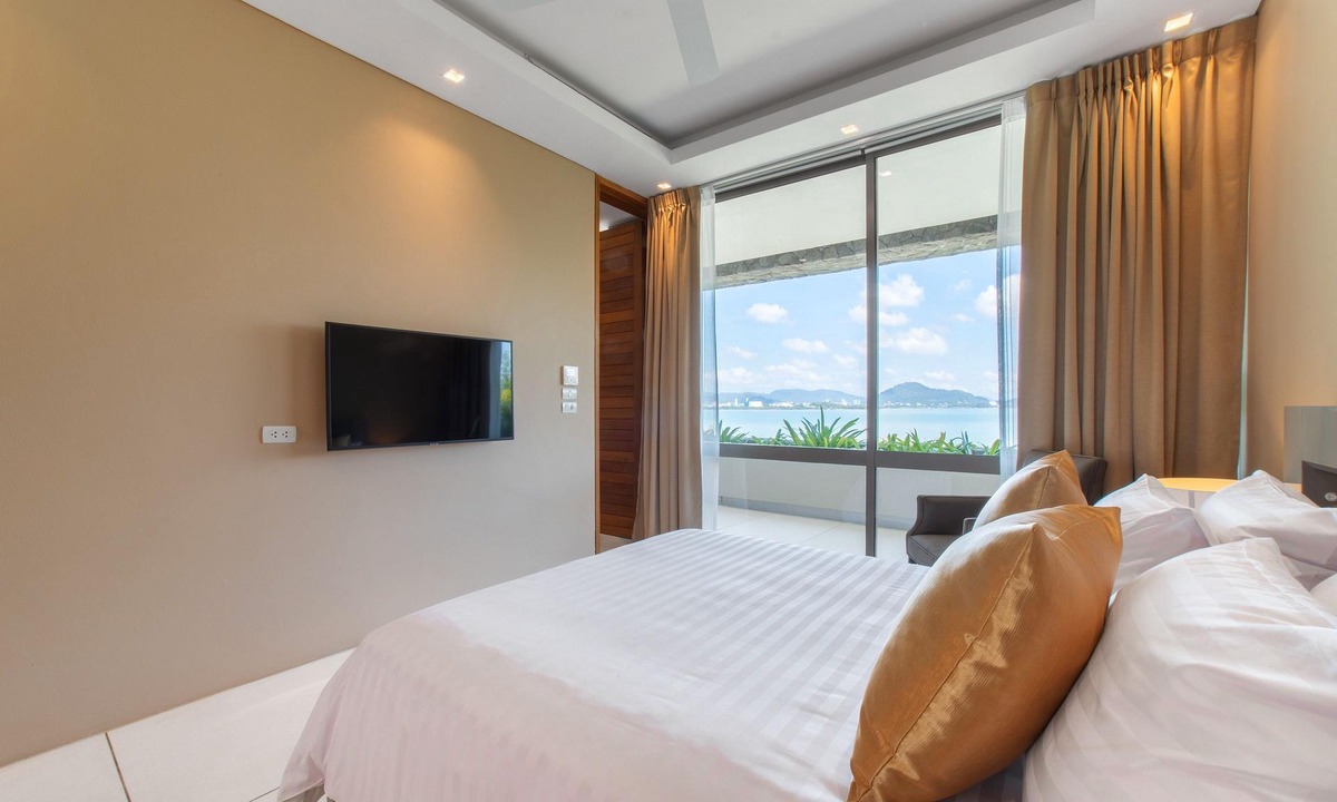 Wichit Villa | Luxury Villa Skyfall Phuket Ocean View