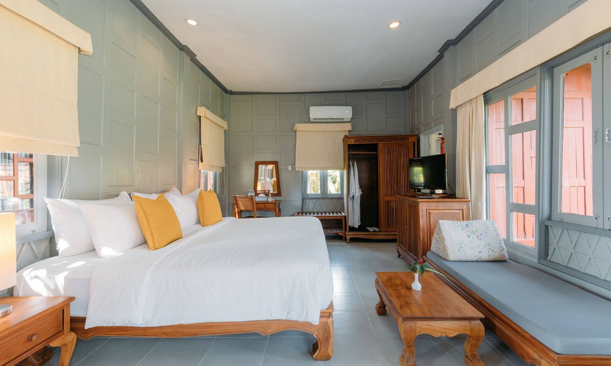Bang Tao Hotel | Ma Doo Bua Phuket (มาดูบัวภูเก็ต)