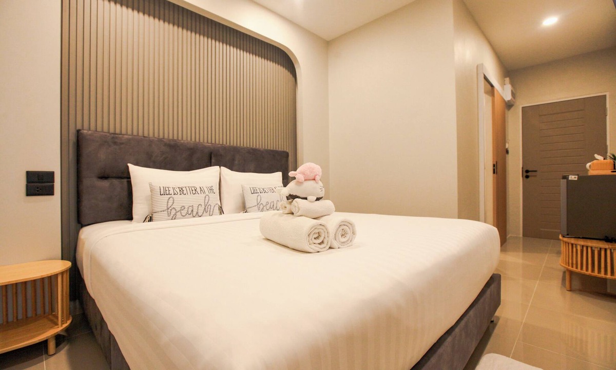 Pak Nam Hotel | Miami Seaview