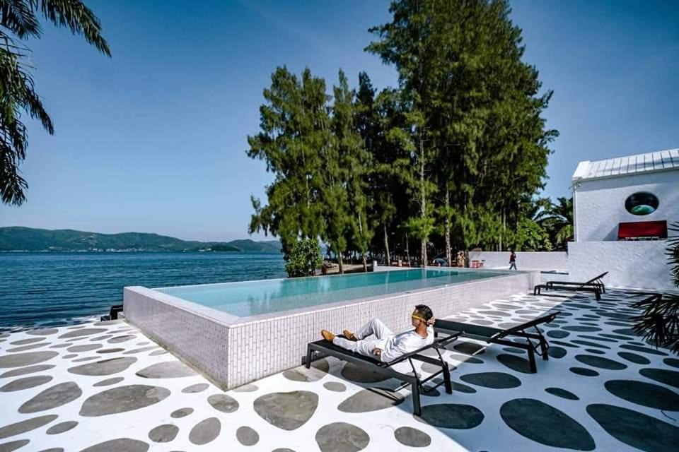 Ranong Hotel | Mrs. Swan Hotel