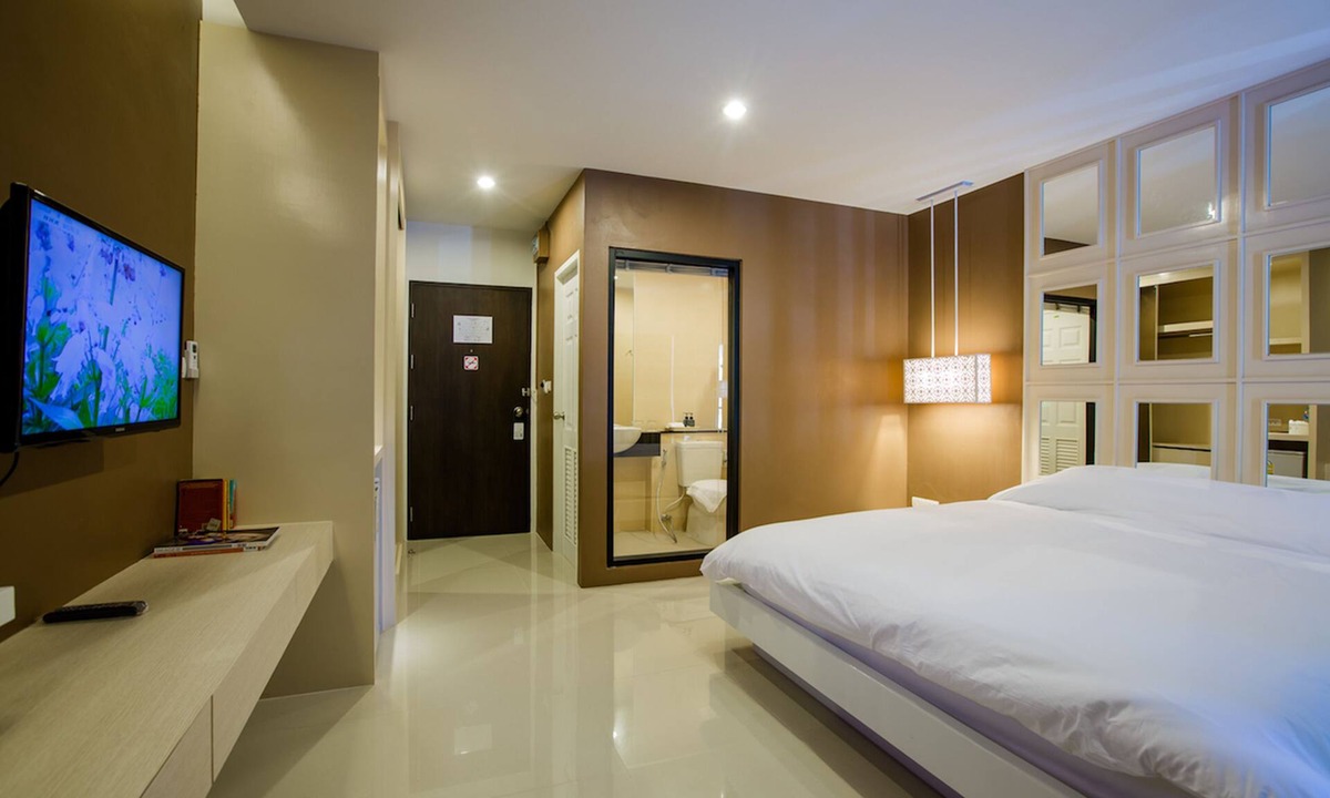 Phuket Hotel | Naka Residence