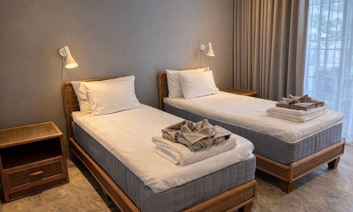 Huai Yang House | Nuum Thai 1 Private Pool Villa Walk to Beach 8 pax, 4 bath, 4 sleepingroom