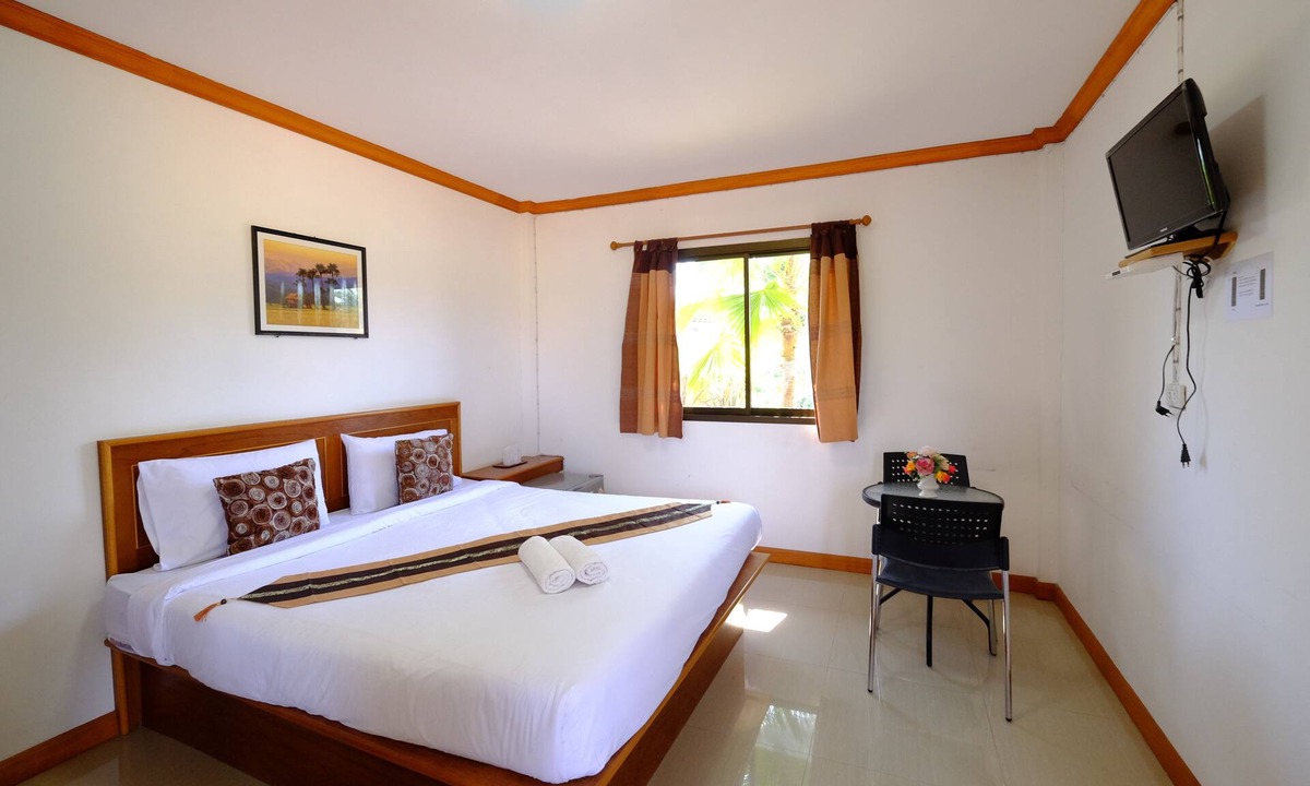Phra Klang Thung Hotel | Paktraporn Resort