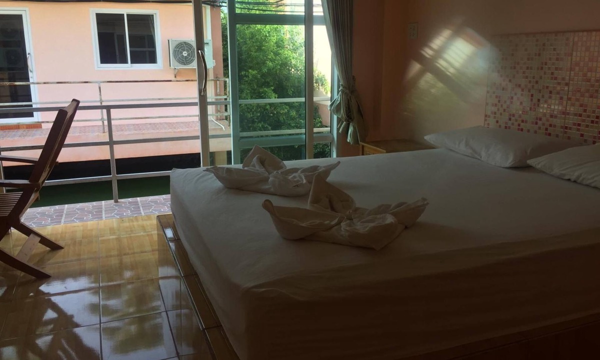 Krasae Sin Hotel | Palm Payom Village Resort