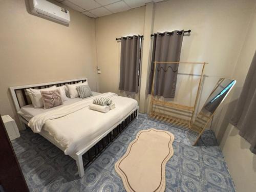 Koh Tao Apartment | Partial Seaview Bungalow Near Sairee