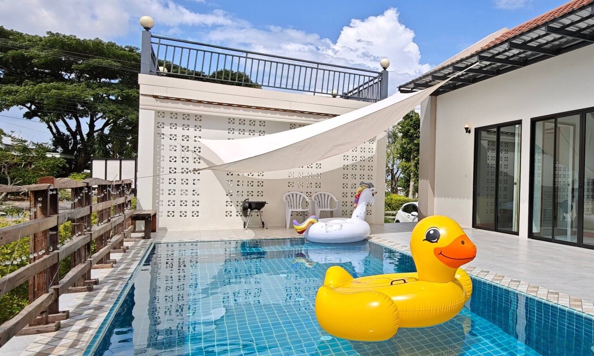 Pak Chong Villa | Pet-Friendly Pool Villa Khao Yai with Mountain View, BBQ & Karaoke